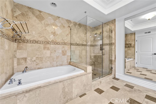 12026 Hoffman Street, Studio City CA: https://media.crmls.org/medias/16ad7447-c9f9-44fd-89b5-4356dc032246.jpg