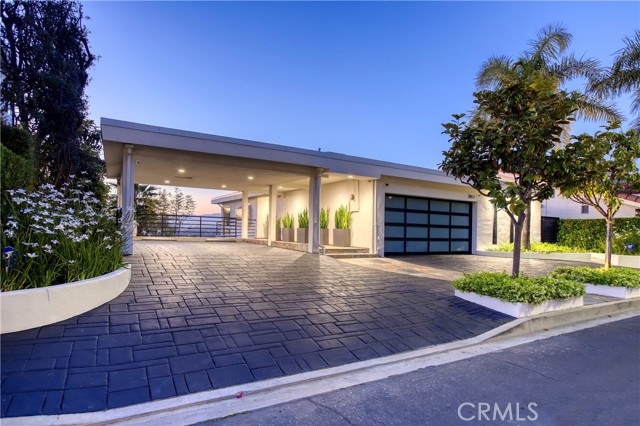 3863 Sherwood Place, Sherman Oaks CA: https://media.crmls.org/medias/16ad7e9b-b262-4e61-be6d-37e9d885147f.jpg