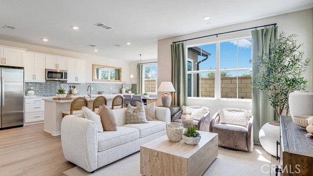 Detail Gallery Image 1 of 23 For 2563 E Hyde Paseo, Ontario,  CA 91762 - 3 Beds | 2/1 Baths