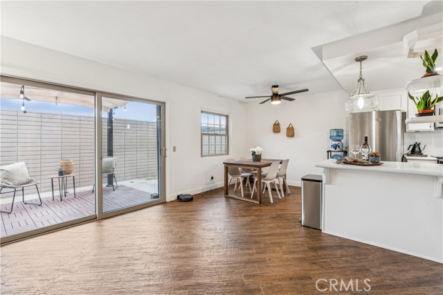 Detail Gallery Image 10 of 37 For 135 E Cypress Ave, Redlands,  CA 92373 - 3 Beds | 2/1 Baths