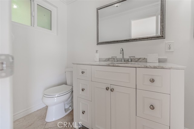 Detail Gallery Image 22 of 37 For 2102 La Canada Crest Dr #B,  La Canada Flintridge,  CA 91011 - 3 Beds | 2 Baths