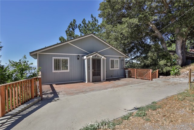 Detail Gallery Image 1 of 56 For 23377 Crestview Ln, Crestline,  CA 92325 - 3 Beds | 2 Baths