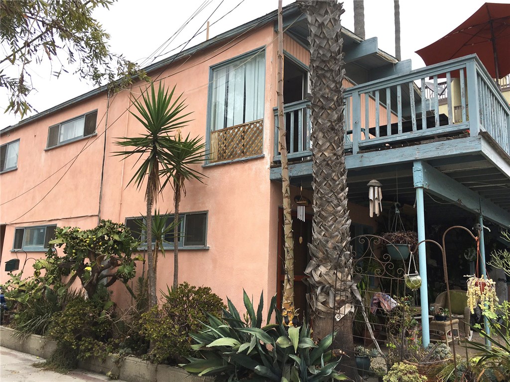 123 34th Street, Hermosa Beach, California 90254, ,Residential Income,Sold,34th,SB17239081