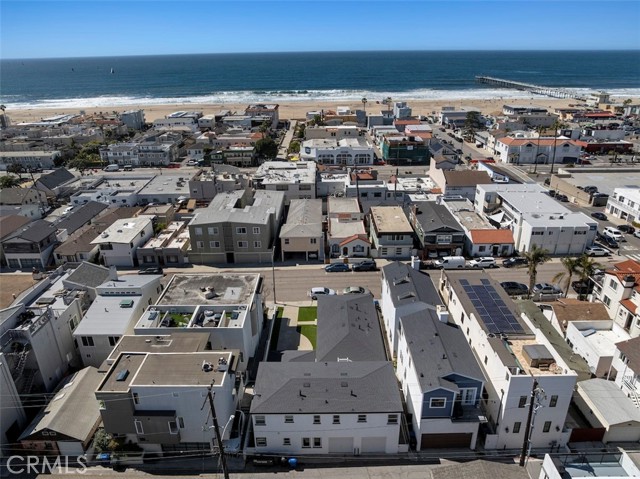 908 Manhattan Avenue, Hermosa Beach, California 90254, ,Residential Income,Sold,Manhattan,SB25198954