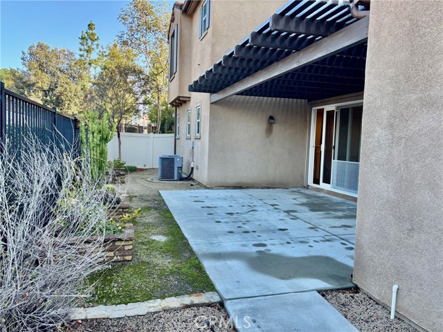 Detail Gallery Image 22 of 33 For 435 Golden Bear Ln, Upland,  CA 91786 - 4 Beds | 2/1 Baths