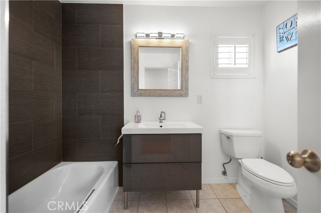 4700 W 169th Street, Lawndale CA: https://media.crmls.org/medias/16b45de4-7cdd-4a50-90d1-0606a3ef6645.jpg