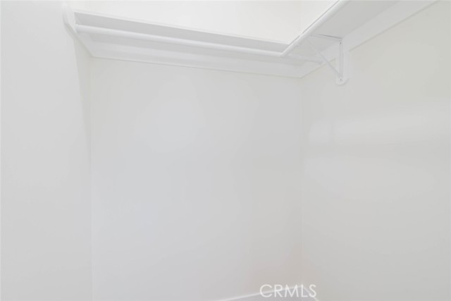 5732 Willowcrest Avenue, 3 photo 24