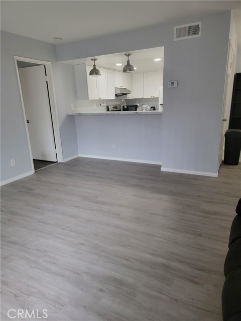 Detail Gallery Image 5 of 9 For 3532 W Stonepine Ln #B,  Anaheim,  CA 92804 - 1 Beds | 1 Baths