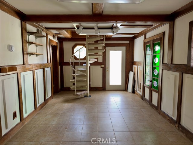 26500 Amador Lane, Lake Arrowhead CA: https://media.crmls.org/medias/16b727ae-e240-42f3-ace8-143b7e97fc07.jpg