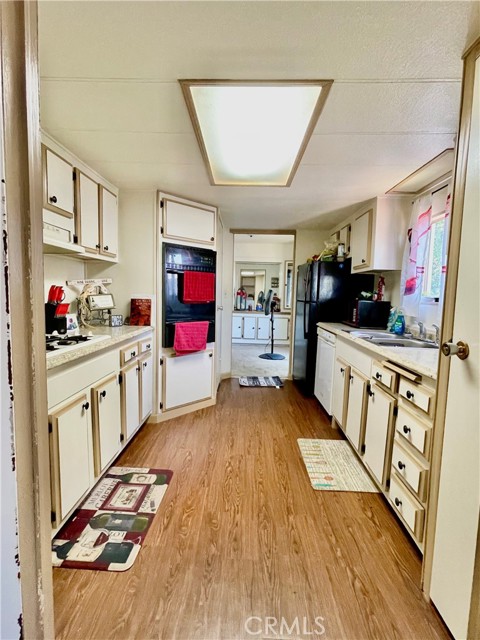703 Oro Dam W Boulevard, Oroville CA: https://media.crmls.org/medias/16b8b508-3660-4f14-b251-faa3db02cd0a.jpg