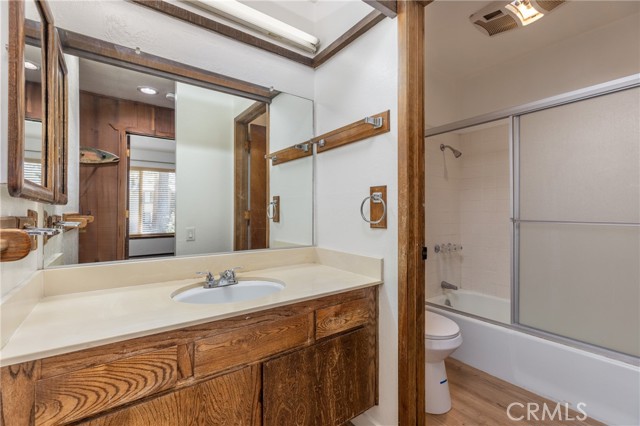 2113 Meridian Boulevard, Mammoth Lakes CA: https://media.crmls.org/medias/16b8c9dd-c2a7-49dd-91a4-8248c1c67883.jpg