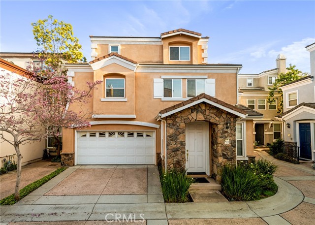 Detail Gallery Image 1 of 36 For 4134 Pacific Coast #137,  Torrance,  CA 90505 - 5 Beds | 4 Baths