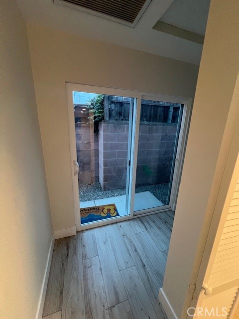 6300 Fairbrook, Long Beach CA: https://media.crmls.org/medias/16ba94a5-a3c8-408c-bd5f-692f2ba12e9a.jpg