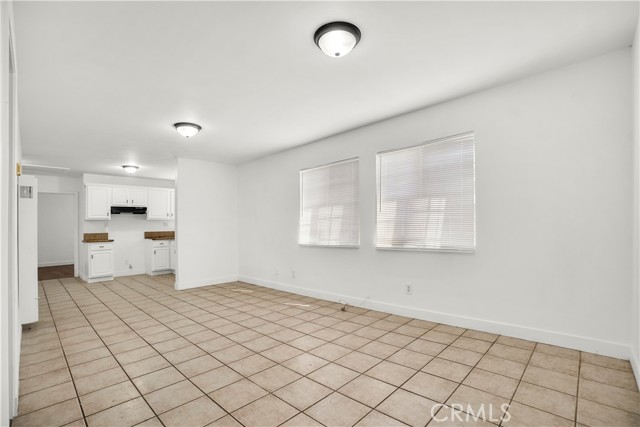 Detail Gallery Image 3 of 25 For 125 W Tichenor St, Compton,  CA 90220 - – Beds | – Baths