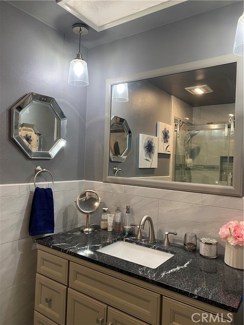 Detail Gallery Image 4 of 6 For 16470 Cabrillo Dr, Victorville,  CA 92395 - 3 Beds | 2 Baths