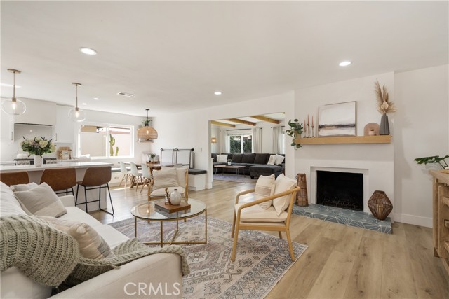 7661 Ontario Drive, Huntington Beach CA: https://media.crmls.org/medias/16bb3a85-d169-49ab-a477-7eea7e11c598.jpg