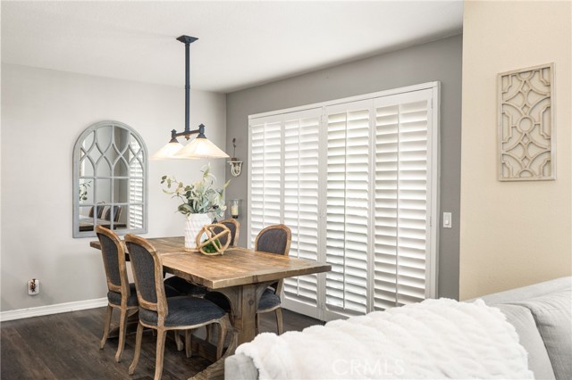 26065 Las Flores, Mission Viejo CA: https://media.crmls.org/medias/16bc0eb5-cd9c-439d-9f61-33efad6bd4c4.jpg