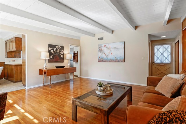 7546 Bluebell Avenue, North Hollywood CA: https://media.crmls.org/medias/16bd1036-b196-48a8-a007-5f1c88fa1789.jpg