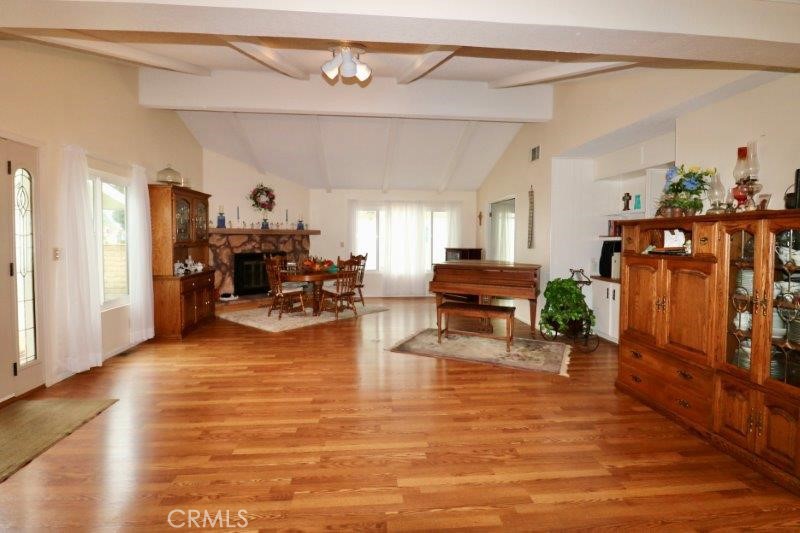 MLS #OC25238608 image #24