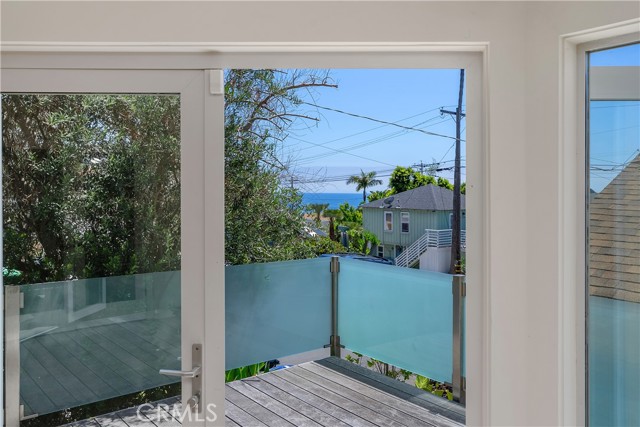 Detail Gallery Image 14 of 40 For 31685 3rd Ave, Laguna Beach,  CA 92651 - 2 Beds | 2 Baths