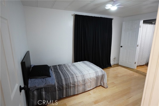 Detail Gallery Image 7 of 11 For 732 E Route 66 #4,  Glendora,  CA 91740 - 2 Beds | 2 Baths