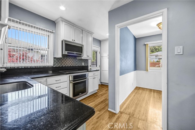 Detail Gallery Image 10 of 33 For 2032 Royal Oaks Dr, Duarte,  CA 91010 - 3 Beds | 2 Baths