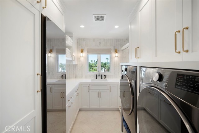 Detail Gallery Image 31 of 67 For 25965 Poker Flats Pl, Laguna Hills,  CA 92653 - 5 Beds | 5/2 Baths