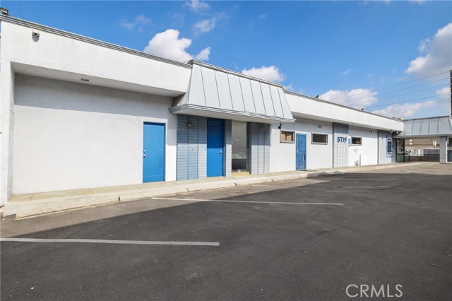 8719 Woodley Avenue, North Hills (los Angeles), California 91343, ,Commercial Lease,For Rent,8719 Woodley Avenue,CRSR25023132