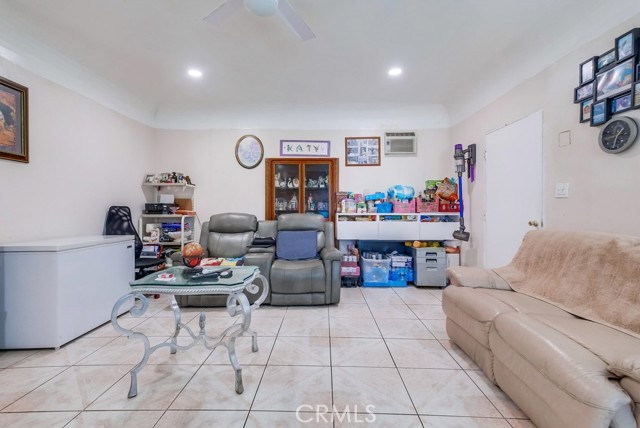 Detail Gallery Image 6 of 33 For 2663 Loosmore St, Los Angeles,  CA 90065 - 2 Beds | 1 Baths