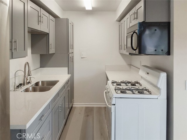 Detail Gallery Image 7 of 29 For 1006 Boynton St #2,  Glendale,  CA 91205 - 2 Beds | 1 Baths