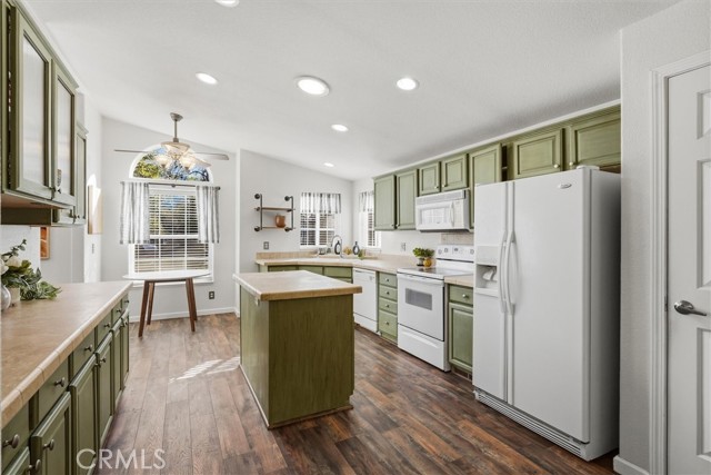 Detail Gallery Image 12 of 32 For 43555 Highway 41 #A15,  Oakhurst,  CA 93644 - 3 Beds | 2 Baths