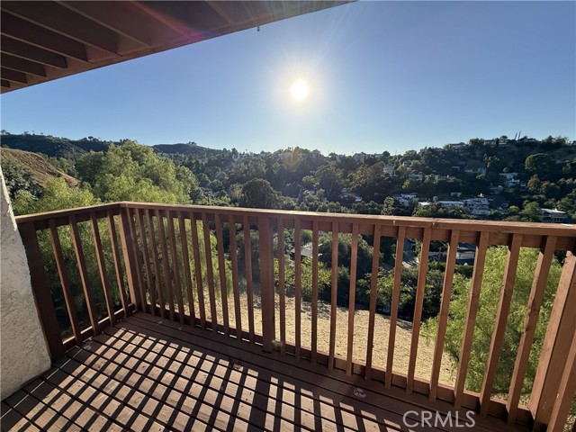 Detail Gallery Image 26 of 30 For 4345 Camello Rd, Woodland Hills,  CA 91364 - 3 Beds | 2/1 Baths