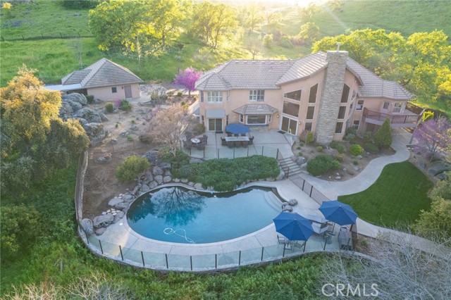 Detail Gallery Image 8 of 75 For 16115 Deer Path, Clovis,  CA 93619 - 5 Beds | 3/1 Baths