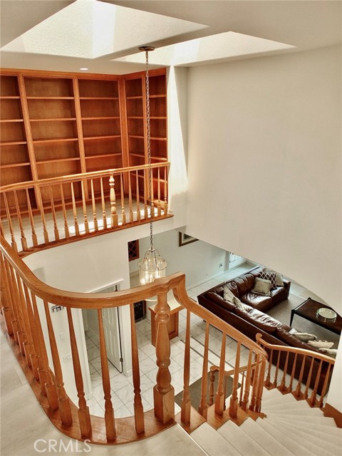 6225 Napoli Court, Long Beach CA: https://media.crmls.org/medias/16c3d5fa-74a6-4e2f-9443-5e9c98dfb78a.jpg