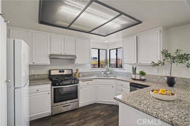 Detail Gallery Image 7 of 22 For 37702 50th St, Palmdale,  CA 93552 - 3 Beds | 2 Baths