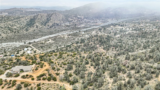 Detail Gallery Image 4 of 16 For 4 Oak Springs Valley Dr, Pinon Hills,  CA 92372 - – Beds | – Baths