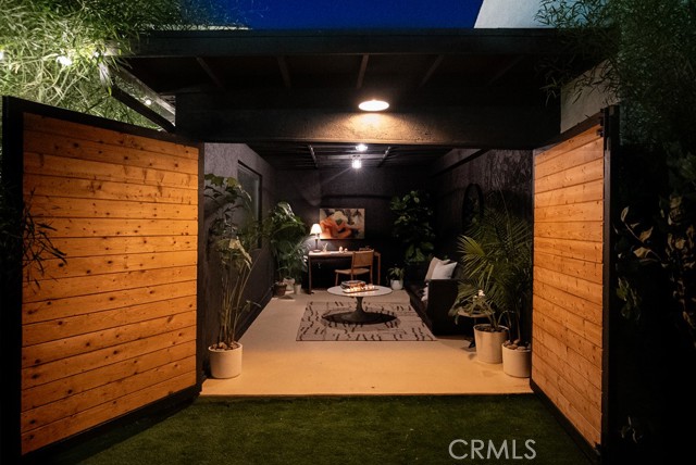 1217 Avenue 56, Highland Park CA: https://media.crmls.org/medias/16c57229-f6e9-4fbc-84fc-5d7070611aed.jpg