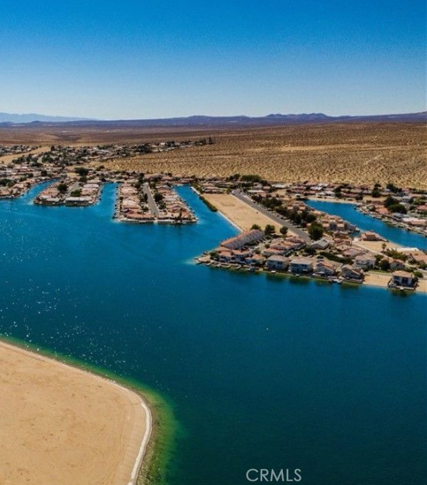 26993 Lakeview Dr, Helendale CA: https://media.crmls.org/medias/16c58aa0-c1cf-4a72-b88d-28c834175ec6.jpg