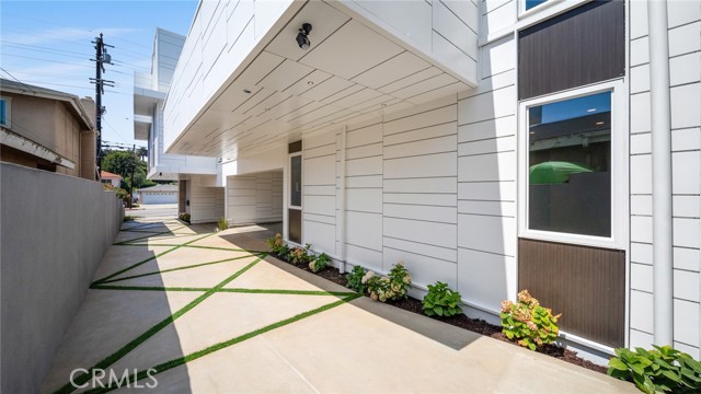 2306 Aviation Boulevard, Redondo Beach, California 90278, 4 Bedrooms Bedrooms, ,5 BathroomsBathrooms,Residential,Sold,Aviation,PV21200474