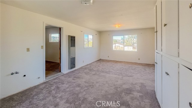 Detail Gallery Image 16 of 29 For 7411 Joshua Ln, Yucca Valley,  CA 92284 - 6 Beds | 2 Baths