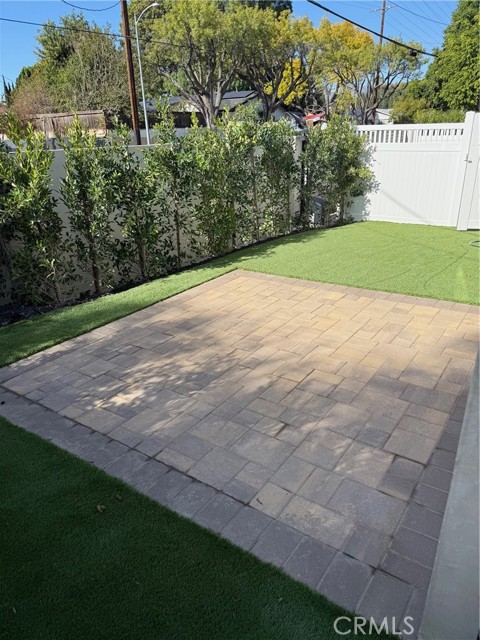 Detail Gallery Image 25 of 28 For 8546 Vanalden, Northridge,  CA 91324 - 2 Beds | 1 Baths