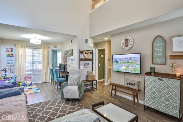 Detail Gallery Image 7 of 48 For 11214 Terra Vista Pkwy #54,  Rancho Cucamonga,  CA 91730 - 3 Beds | 2/1 Baths