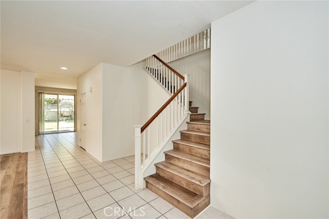 Detail Gallery Image 9 of 33 For 8428 Lindenhurst St, Riverside,  CA 92508 - 5 Beds | 2/1 Baths