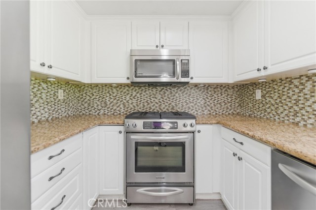 Detail Gallery Image 25 of 55 For 1000 Henrietta, Placentia,  CA 92870 - 3 Beds | 2/1 Baths