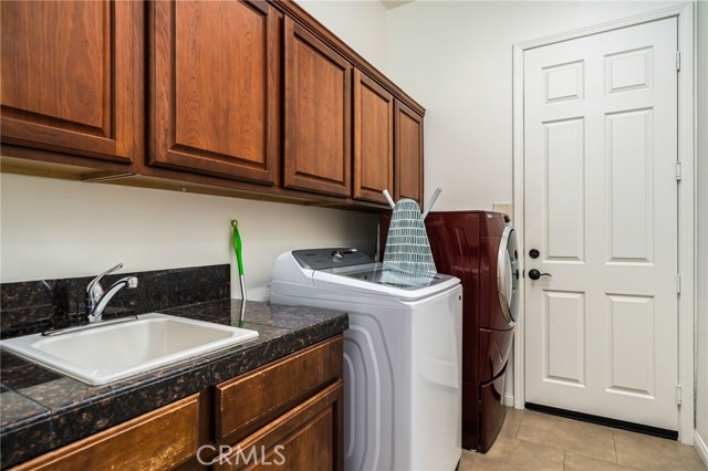 43875 Spiaggia Place, Indio CA: https://media.crmls.org/medias/16cafbc2-373d-48fb-9988-c155c9b7f712.jpg