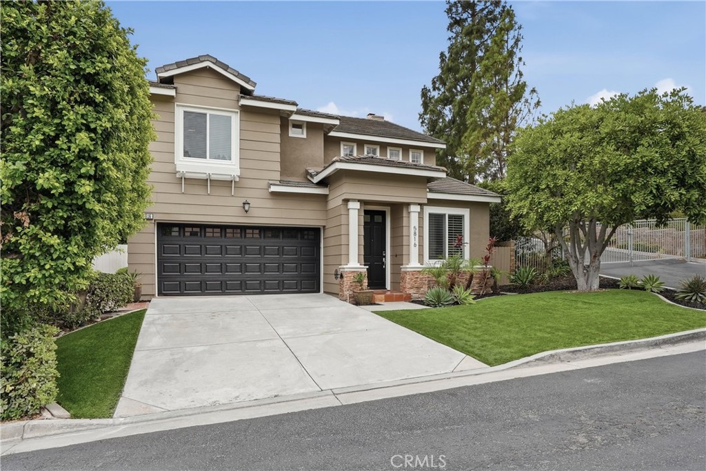 5816 E Indigo Court