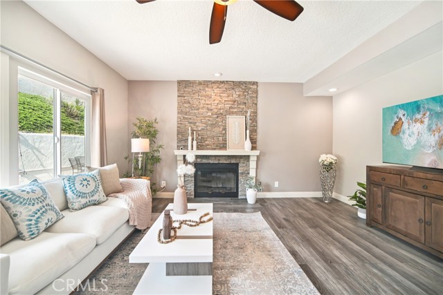 Detail Gallery Image 17 of 68 For 20550 via El Tajo, Yorba Linda,  CA 92887 - 4 Beds | 3 Baths