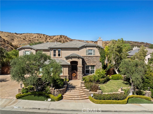 Detail Gallery Image 3 of 69 For 24229 Reyes Adobe Way, Valencia,  CA 91354 - 5 Beds | 4/1 Baths