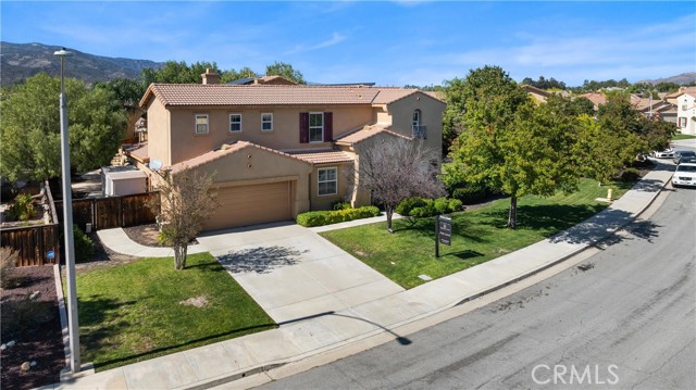 Detail Gallery Image 2 of 56 For 32487 Meadow Glen Ct, Wildomar,  CA 92595 - 7 Beds | 5 Baths