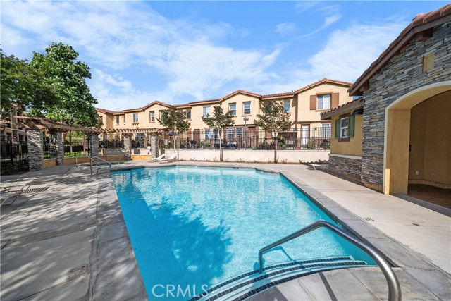 8022 Cresta Bella Road, Rancho Cucamonga CA: https://media.crmls.org/medias/16cd9ab3-f5ba-4a24-b52c-95012886f5da.jpg